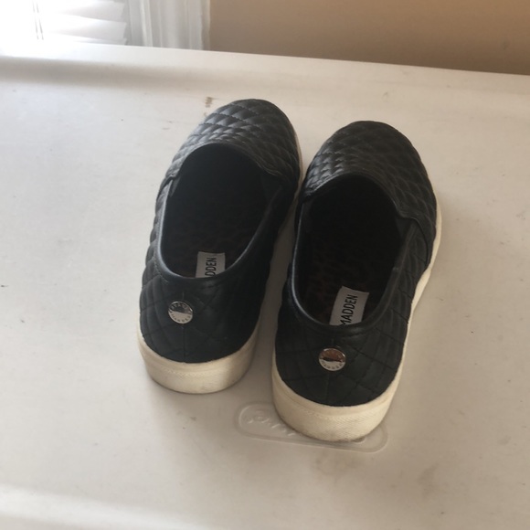 Steve Madden size 4. - Picture 3 of 3